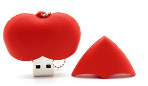 PENDRIVE USB SZYBKI FLASH DRIVE ULTRA PAMIĘĆ ZAWIESZKA PREZENT SERCE 32GB